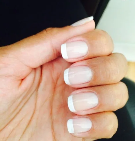 PLAIN MANICURE